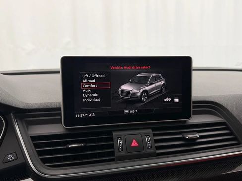 Used 2018 Audi SQ5 Prestige w/ Prestige Package AWD/4WD image 36