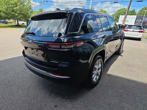 Used 2023 Jeep Grand Cherokee Limited AWD/4WD image 6