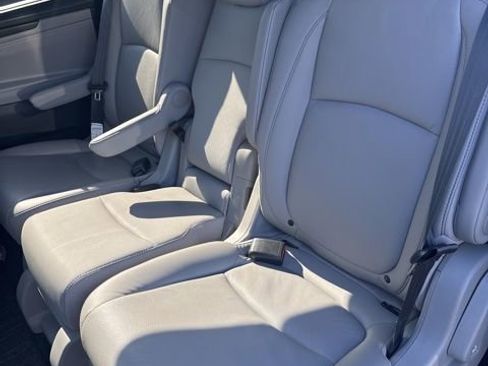Used 2022 Honda Odyssey Touring image 14