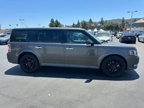 Used 2018 Ford Flex SEL w/ Equipment Group 202A FWD image 4