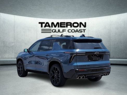 Used 2024 Chevrolet Traverse RS AWD/4WD image 3