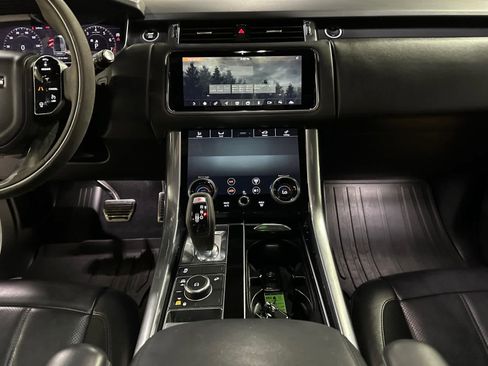 Used 2021 Land Rover Range Rover Sport HST image 15