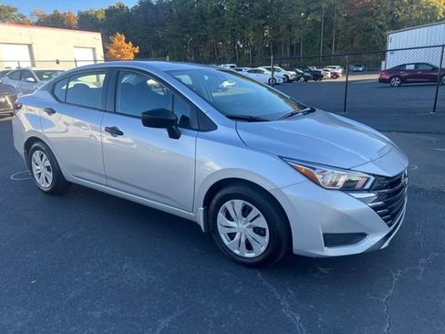 Used 2024 Nissan Versa S w/ Trunk Package image 7