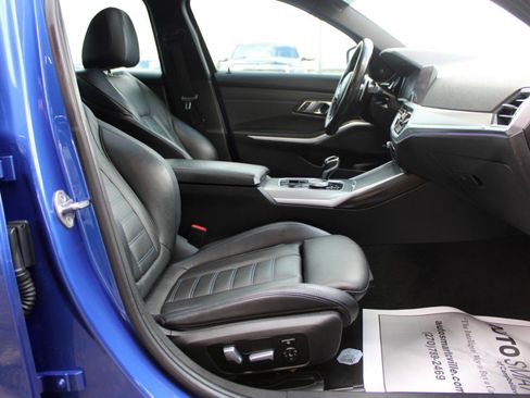 Used 2019 BMW 330i Sedan w/ M Sport Package image 46