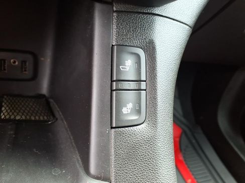 Used 2018 GMC Acadia SLE FWD image 14