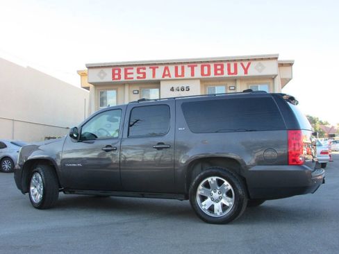 Used 2010 GMC Yukon XL SLT image 5