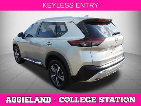 Used 2023 Nissan Rogue Platinum w/ Platinum Premium Package image 6