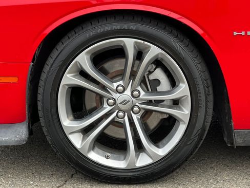 Used 2022 Dodge Challenger R/T RWD image 29