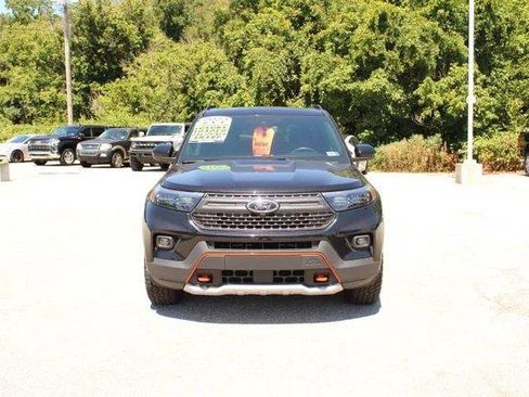 Used 2023 Ford Explorer Timberline w/ Timberline Technology Package AWD/4WD image 3