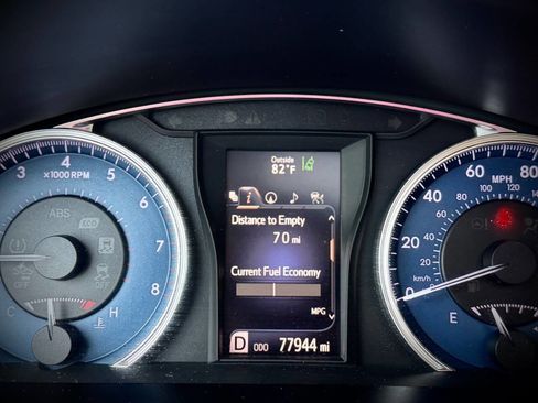 Used 2017 Toyota Camry XLE w/ Advanced Technology Package FWD image 18