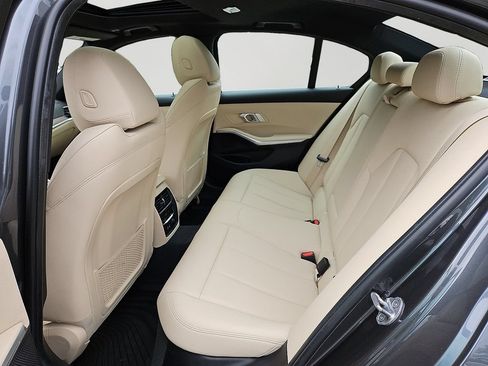 Used 2020 BMW 330i xDrive Sedan w/ Convenience Package AWD/4WD image 8