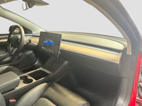Used 2023 Tesla Model 3 Standard Range image 28