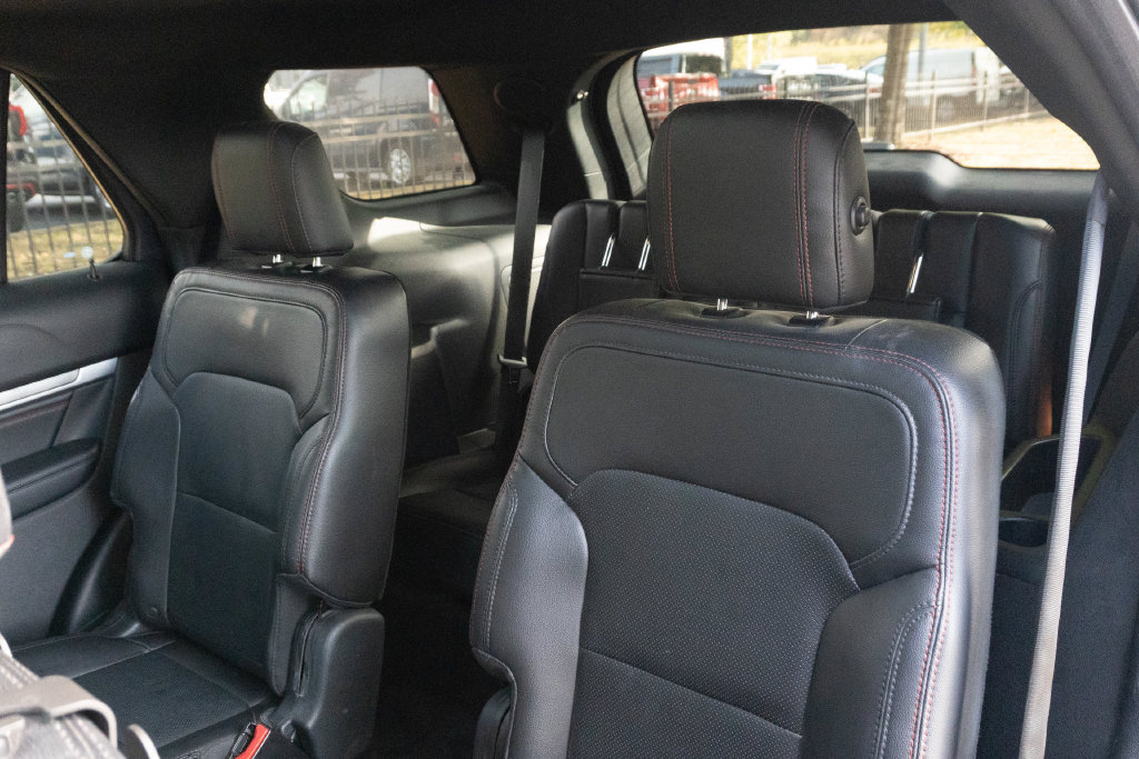 Used 2018 Ford Explorer Sport w/ Equipment Group 401A AWD/4WD image 25