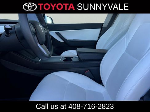 Used 2022 Tesla Model Y Performance image 14