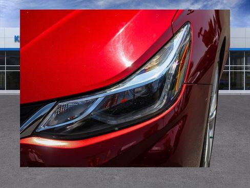 Used 2016 Chevrolet Cruze Premier FWD image 4
