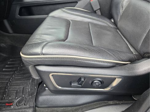 Used 2020 RAM 1500 Limited w/ Advanced Safety Group RWD image 23