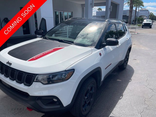 Certified 2023 Jeep Compass Trailhawk AWD/4WD image 2