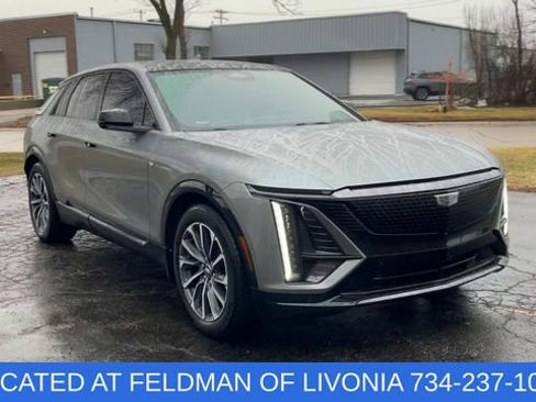 Used 2024 Cadillac Lyriq Sport image 2