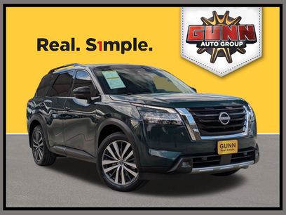 Used 2022 Nissan Pathfinder Platinum w/ Cargo Package