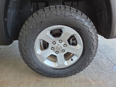 Used 2019 RAM 1500 Big Horn AWD/4WD image 73