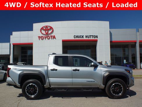 Used 2025 Toyota Tacoma TRD Off-Road AWD/4WD image 1