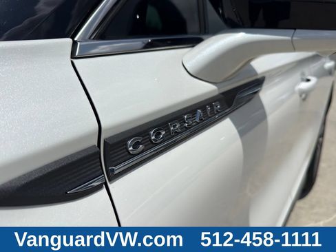 Used 2023 Lincoln Corsair Reserve w/ Equipment Group 201A AWD/4WD image 3