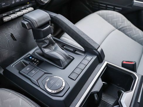 New 2026 Toyota Tacoma SR5 RWD image 39