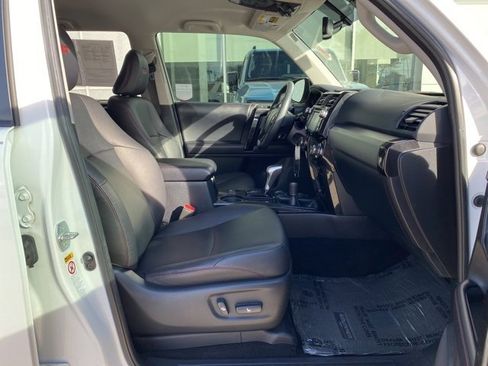 Certified 2018 Toyota 4Runner TRD Off-Road Premium image 14