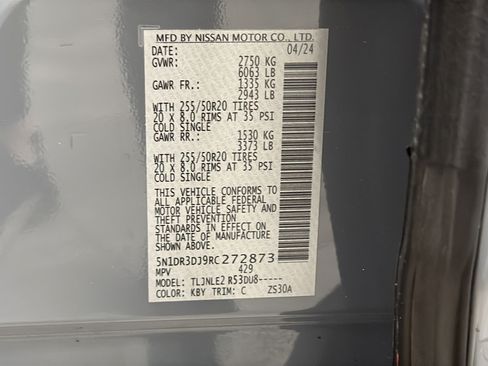 Used 2024 Nissan Pathfinder Platinum w/ Cargo Package AWD/4WD image 27