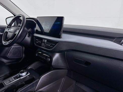 Used 2024 Ford Escape Platinum image 29