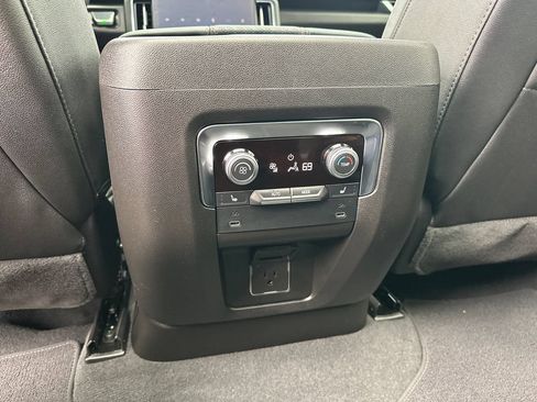 Used 2026 GMC Yukon AT4 w/ AT4 Premium Package AWD/4WD image 23