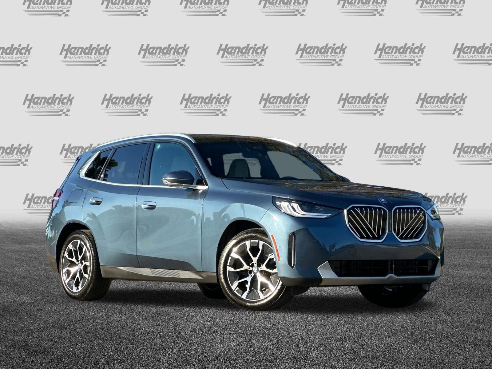 Used 2026 BMW X3 xDrive30i w/ Premium Package AWD/4WD image 2