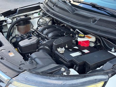 Used 2018 Ford Explorer XLT w/ Equipment Group 202A image 24