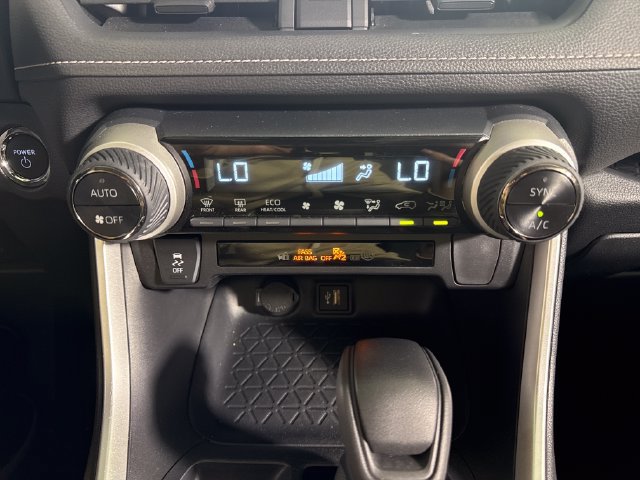 Certified 2024 Toyota RAV4 XLE w/ Convenience Package AWD/4WD image 35