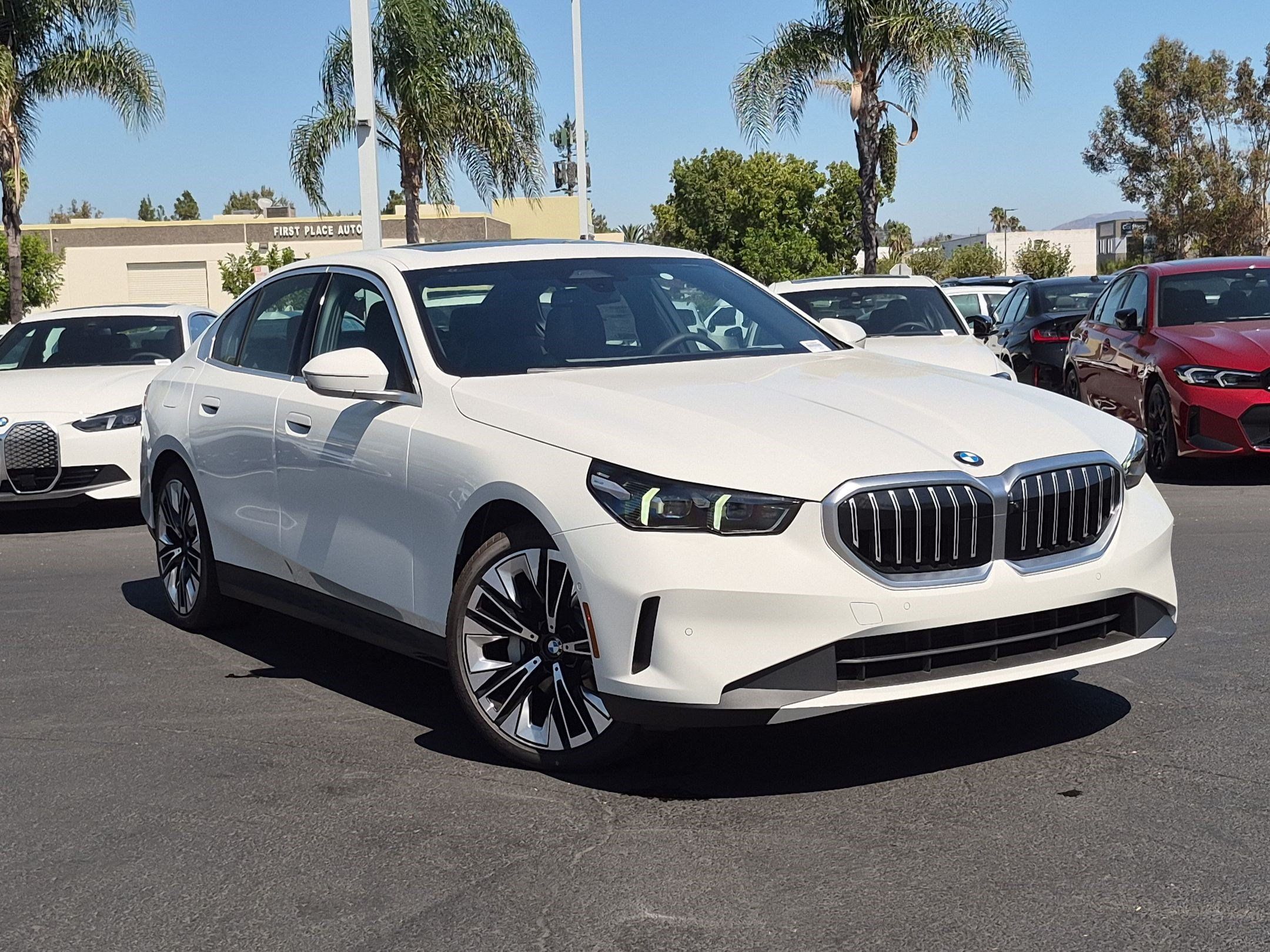New 2027 BMW 530i w/ Convenience Package RWD image 2