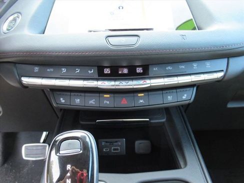 Used 2020 Cadillac XT4 Sport image 23