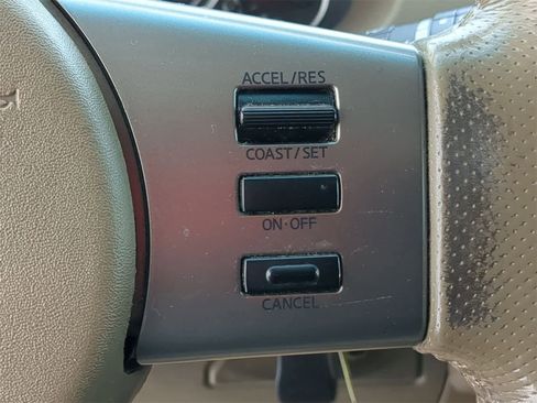 Used 2007 Nissan Pathfinder SE w/ SE Premium Pkg image 33