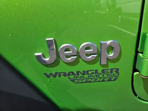 Used 2019 Jeep Wrangler Unlimited Sport S AWD/4WD image 23