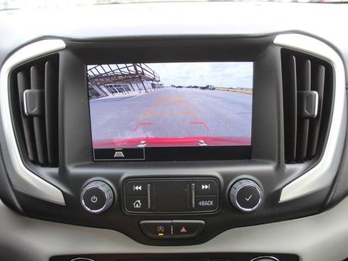 Used 2022 GMC Terrain SLE w/ Driver Convenience Package FWD image 26