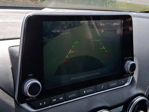 Used 2023 Nissan Sentra SV image 18