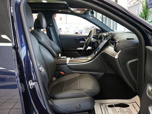 Used 2024 Mercedes-Benz GLC 300 4MATIC image 48