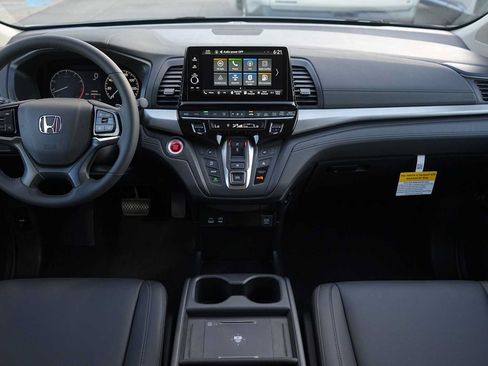 Used 2026 Honda Odyssey EX-L image 10
