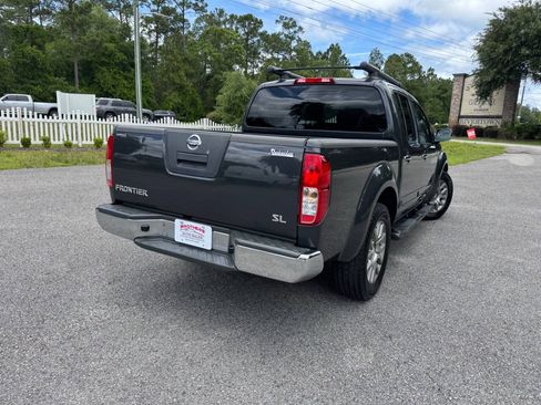 Used 2011 Nissan Frontier SL RWD image 37