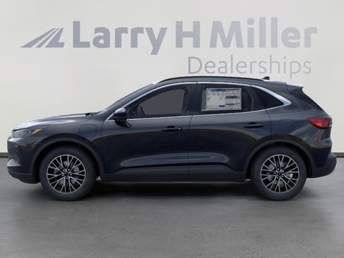 New 2025 Ford Escape PHEV w/ PHEV Premium Package image 3