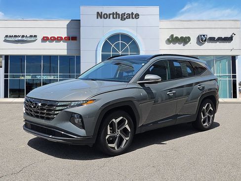 Used 2024 Hyundai Tucson Limited FWD image 2