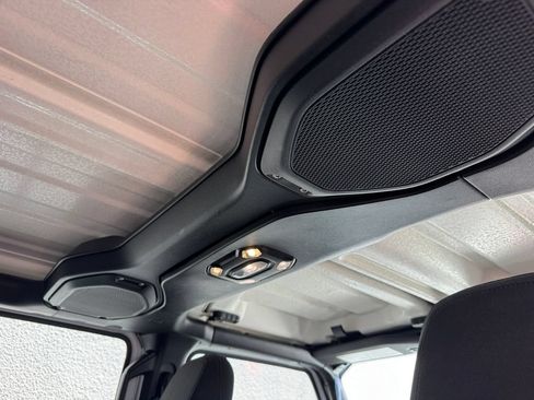 Used 2023 Jeep Wrangler Unlimited AWD/4WD image 8