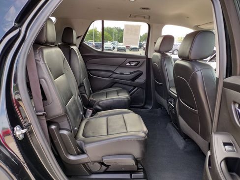 Used 2021 Chevrolet Traverse RS AWD/4WD image 21