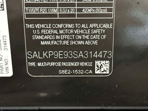 Used 2025 Land Rover Range Rover SE AWD/4WD image 34