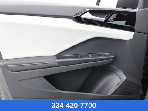 New 2026 Volkswagen Taos S image 14