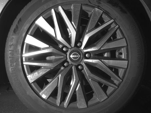 Used 2025 Nissan Altima 2.5 SV image 13